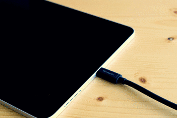 USB_C_SCARLETT_INTO_iPAD_2.gif